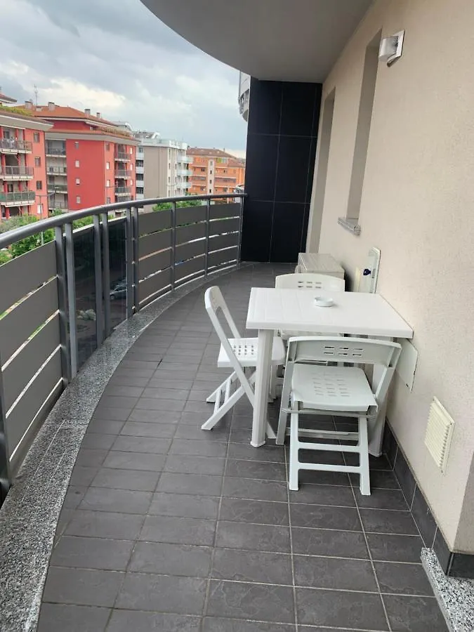 Fabio Apartment Near Milan And Hospitals San Giuliano Milanese